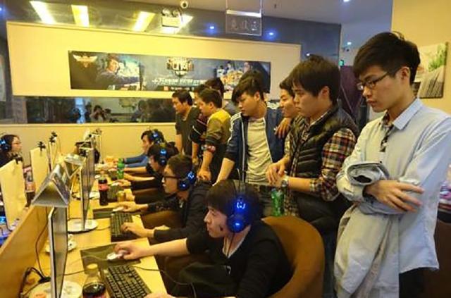 NatoSaphix：亚洲队伍进攻混乱，但是枪法是世界顶尖