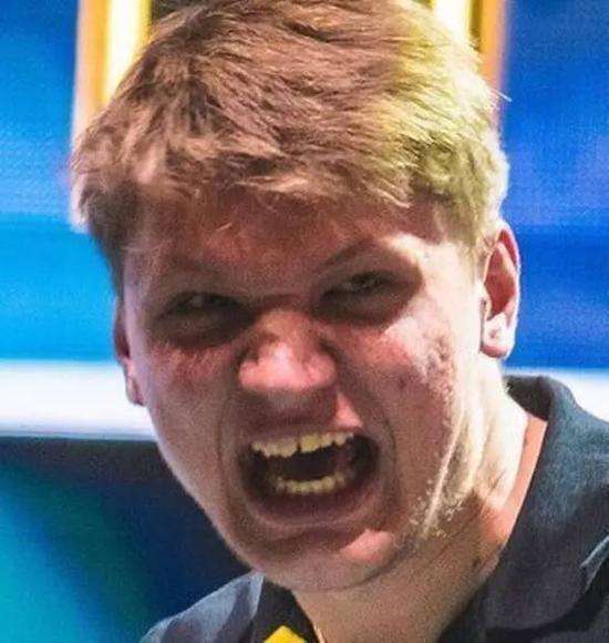 LOL官推发问：若23JDG与24GEN同处巅峰，谁会获胜？